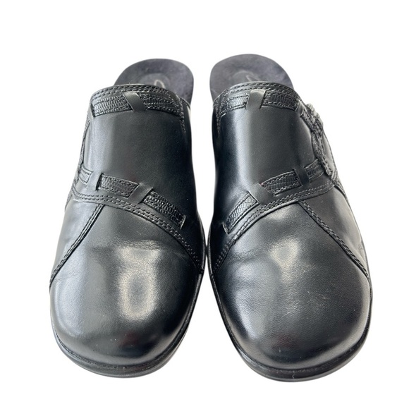 Clarks Bendables Black Leather Slip On Womens Size 7.5 Comfort Shoe Clogs Mule - Picture 6 of 7